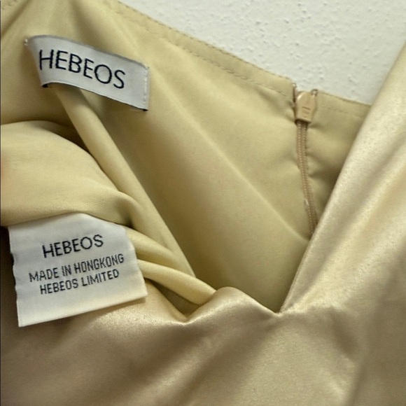 HEBEOS LIMITED Elegant Cream Maxi Dress - Picture 2 of 6